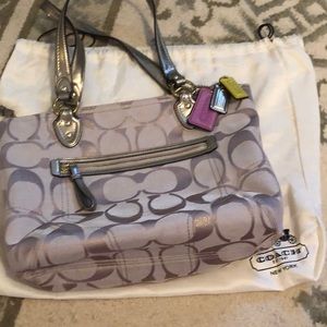 Coach Shoulder bag. Champagne Bronze/ canvas.